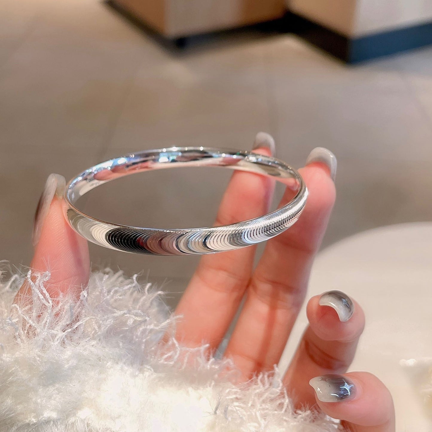 ✨🌙 Atrae todas las miradas: Pulsera de piedra ojo de gato pulida 🌙✨-ES