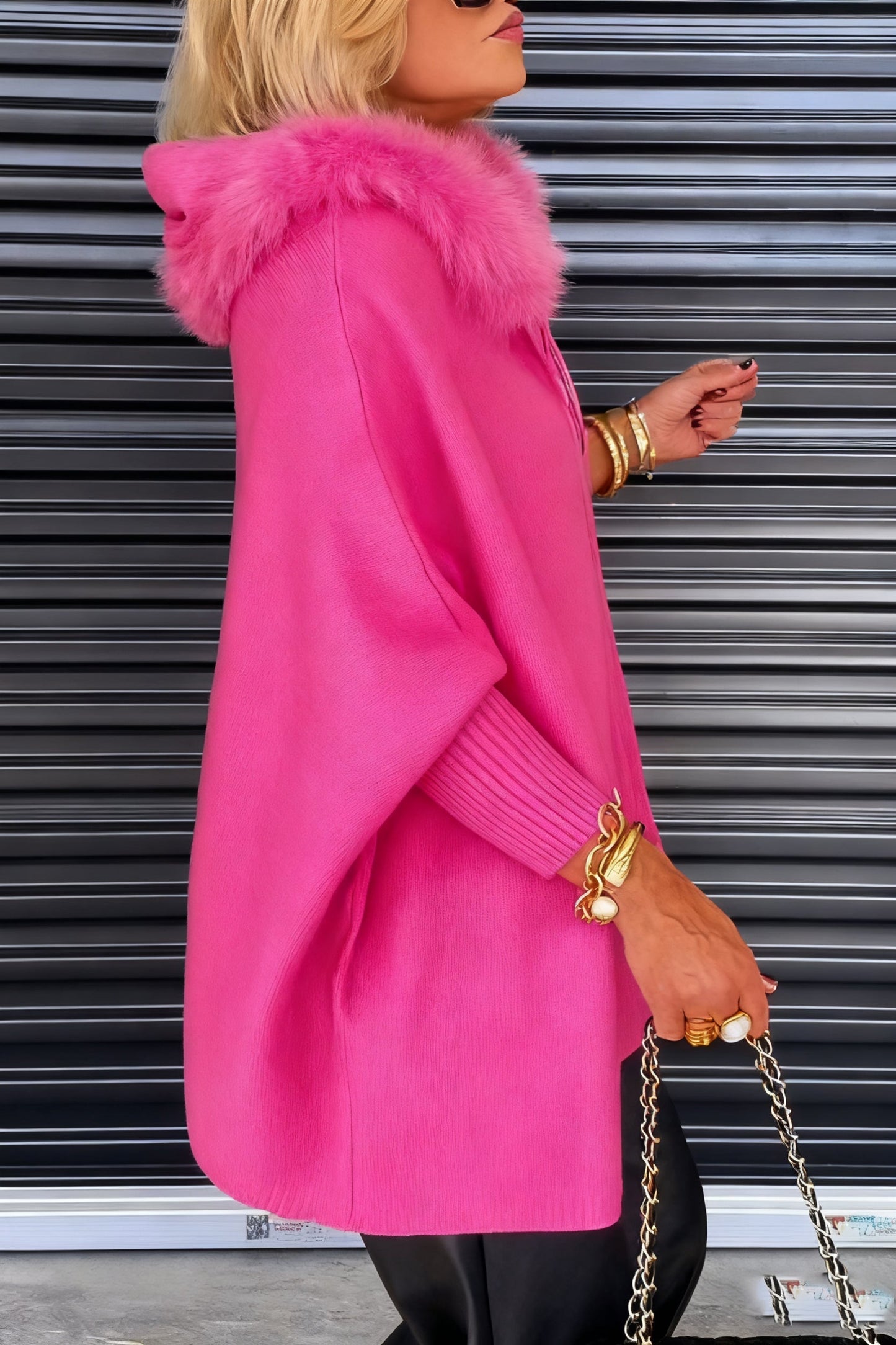 Chaqueta casual de mujer con cuello de piel de color liso.-ES