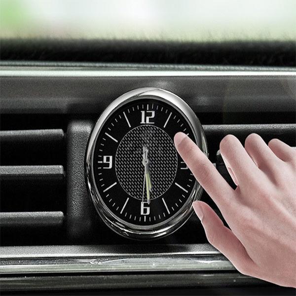 Kvarcinis laikrodis automobiliui-LT