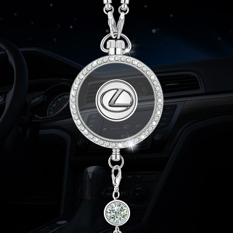Colgante con el logotipo de aromaterapia para coche fabricado en metal y diamantes.-ES