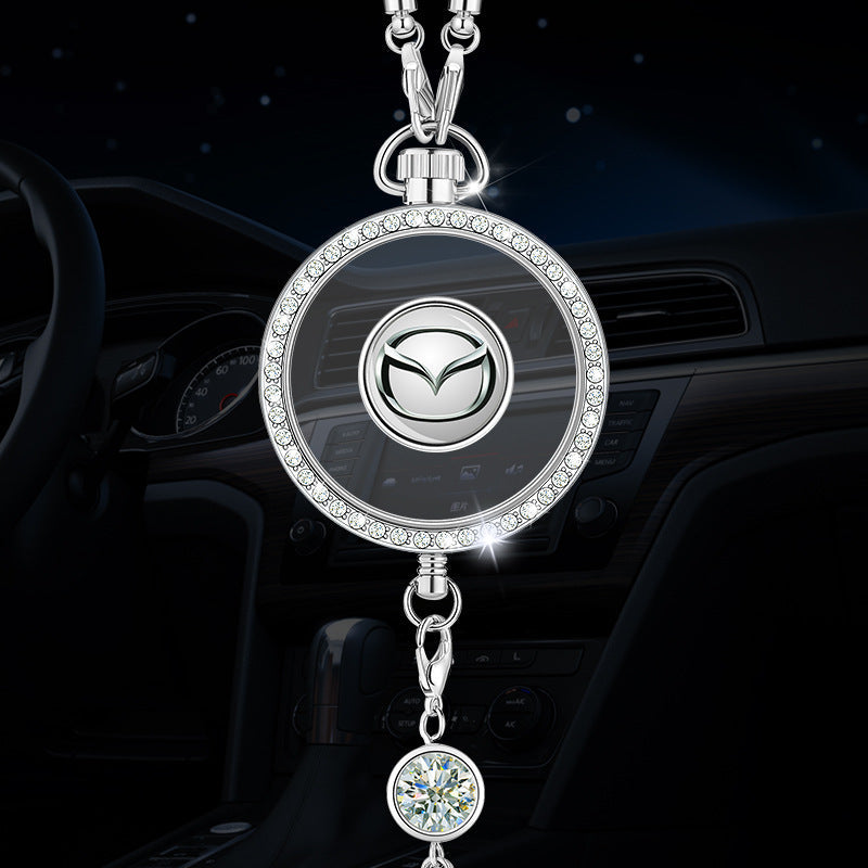 Colgante con el logotipo de aromaterapia para coche fabricado en metal y diamantes.-ES