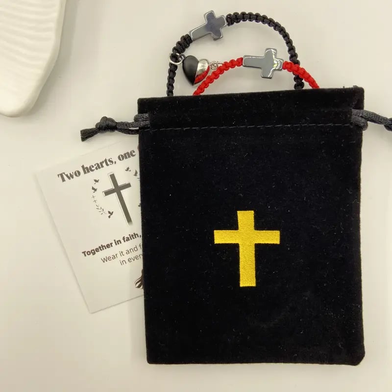 💕"Dos Corazones, Una Fe": una inspiradora pulsera cristiana con una cruz y una tarjeta con la bendición de Jesús.-ES