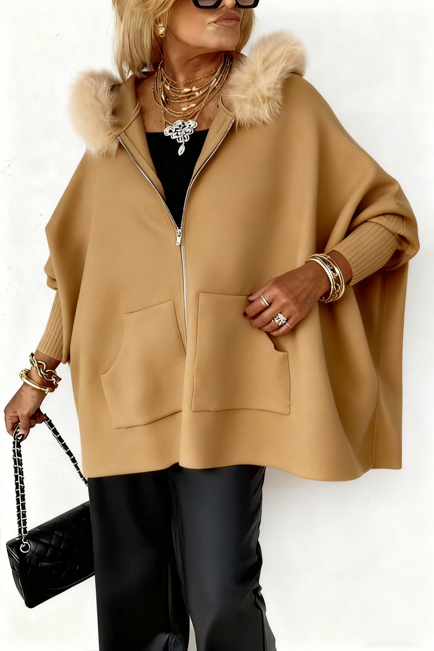 Chaqueta casual de mujer con cuello de piel de color liso.-ES
