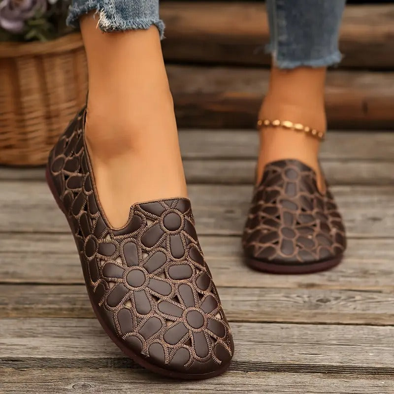 🔥Τελευταία μέρα έκπτωση 50% - Γυναικείες μπαλαρίνες Οξφόρδης με φλοράλ κοψίματα και ορθοπεδικά ένθετα-GR