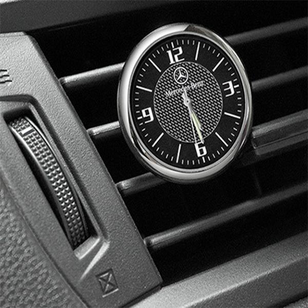 Kvarcinis laikrodis automobiliui-LT