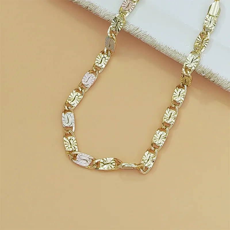 💎 DABAR 50% NUOLAIDA! 👑 Unisex apyrankė su trispalvėmis grandimis - aukso/rožinės/sidabrinės spalvos, briaunuotas pjūvis ir aštuonkojo užsegimas - klasikinės grandys, modernus blizgesys 💛-LT
