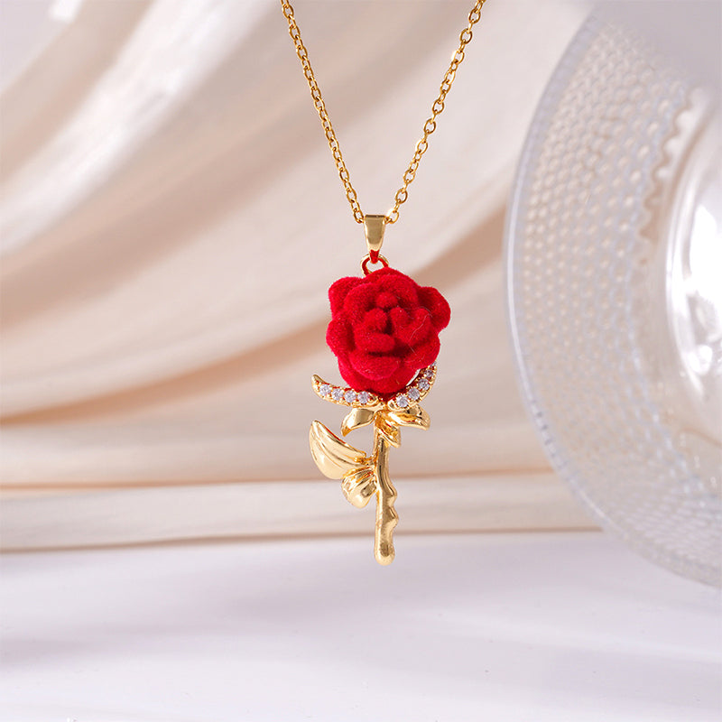🌹 Elegantna ogrlica z obeskom iz rdeče vrtnice-SI