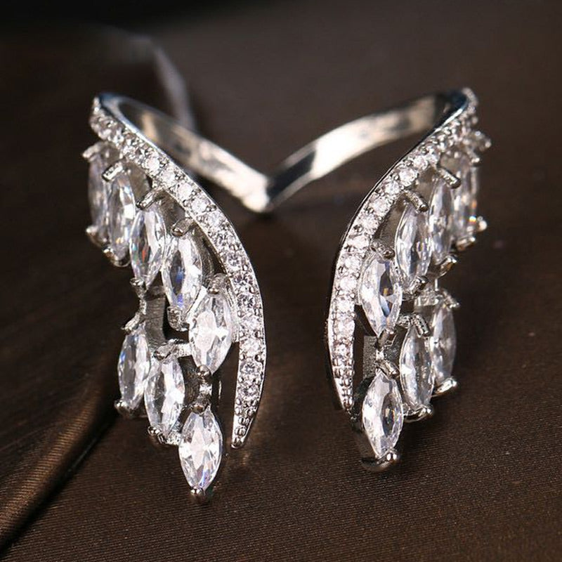 🕊️ Conjunto de joyas con alas de ángel: anillo y pulsera | Aleación hipoalergénica, en caja de regalo – Pago contra entrega 🔥-ES